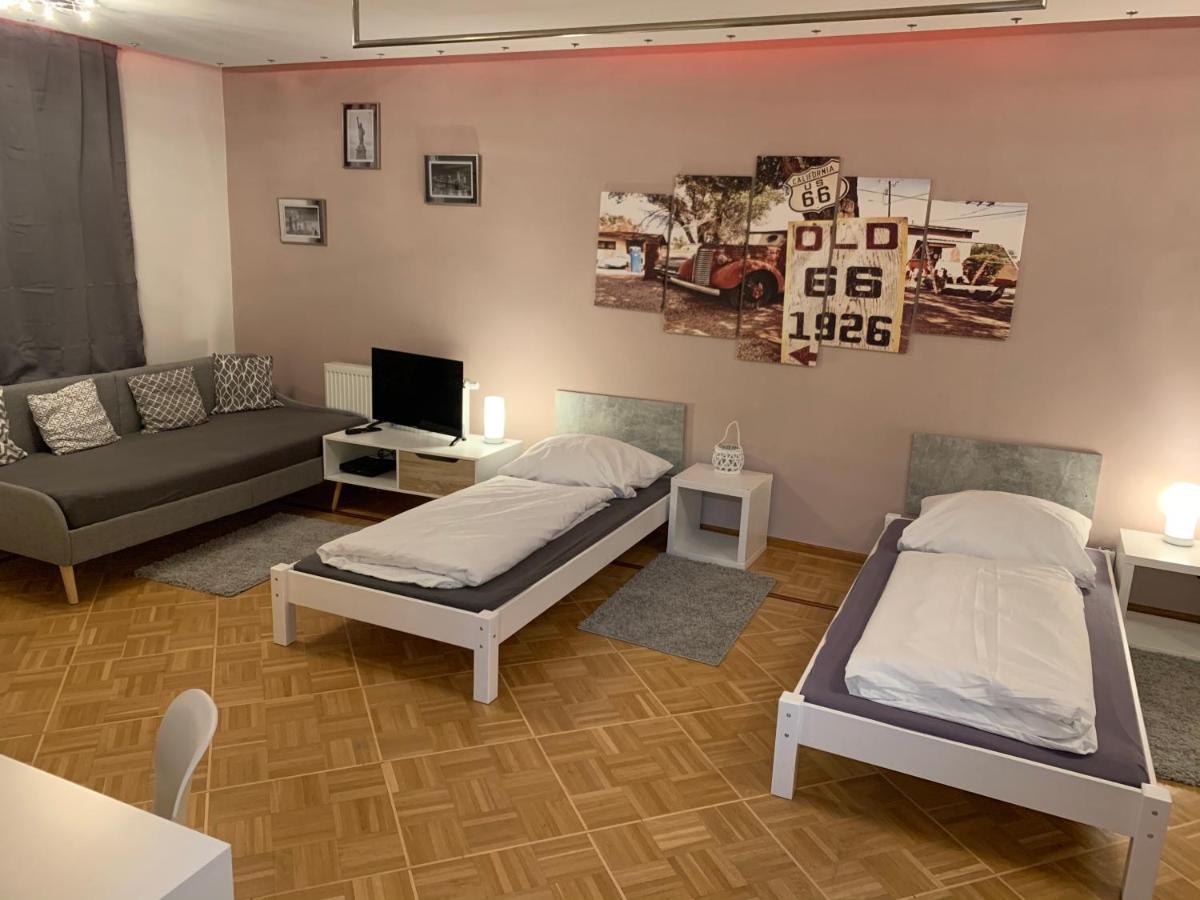 Aschaffapartment 4 Schlafzimmer Bis 10 Personen Bei Aschaffenburg Mainaschaff Exteriör bild