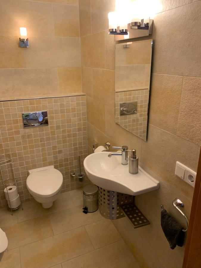 Aschaffapartment 4 Schlafzimmer Bis 10 Personen Bei Aschaffenburg Mainaschaff Exteriör bild